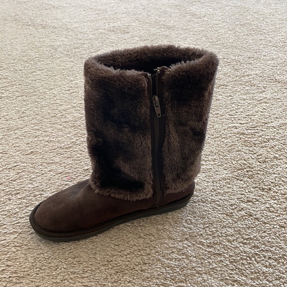 MK Half boot, brown, size 4 but it fit size 5, very good condition. - Picture 4 of 4
